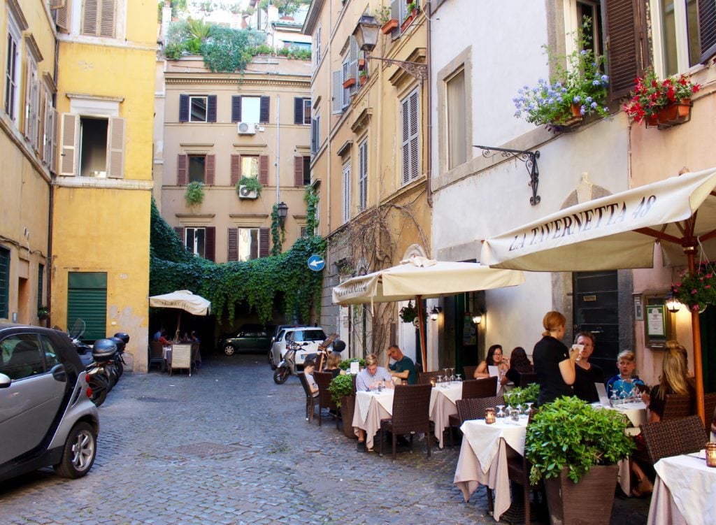 Where to Eat in Rome, Italy: 8 Places You Can't Miss - Travel Alphas