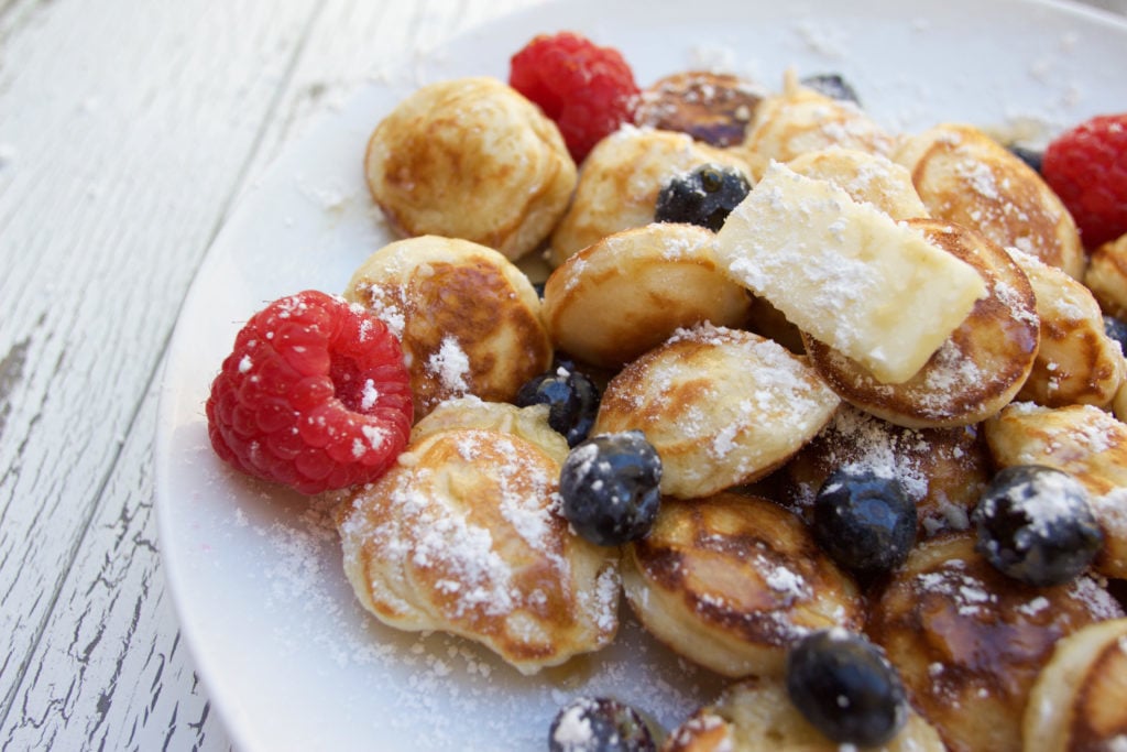 Easy Dutch Poffertjes (Mini Pancakes) - No Yeast