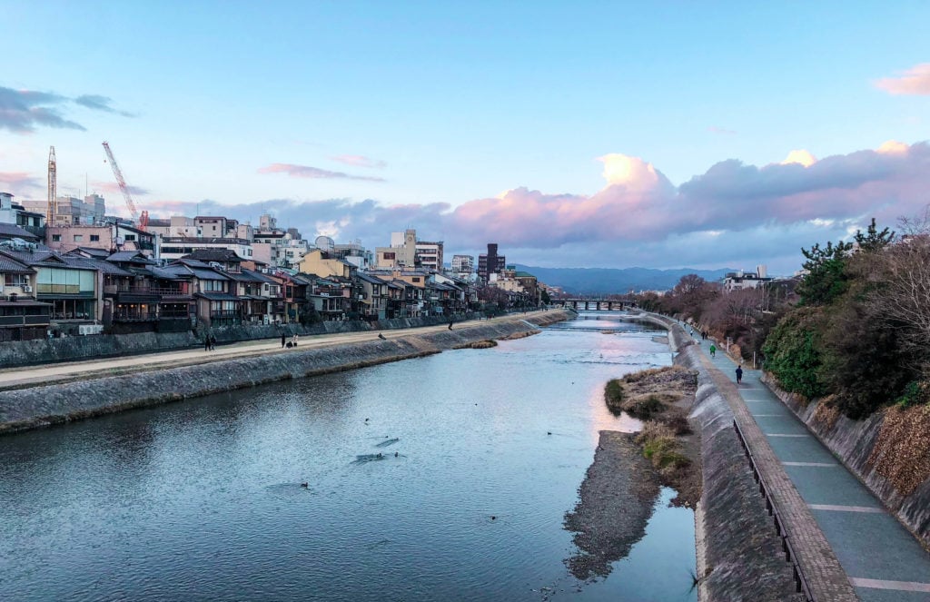 From 794 to 1868, Kyoto was the capital of Japan. Known for its impressive imperial palaces, Shinto shrines, peaceful gardens, traditional kaiseki restaurants, and beautiful geiko, Kyoto is a must-visit destination for your Japan itinerary. If you're spending two days in Kyoto, this post will help you decide what to do! Included are a few can't-miss tourist attractions, things you should eat, and where you should stay.