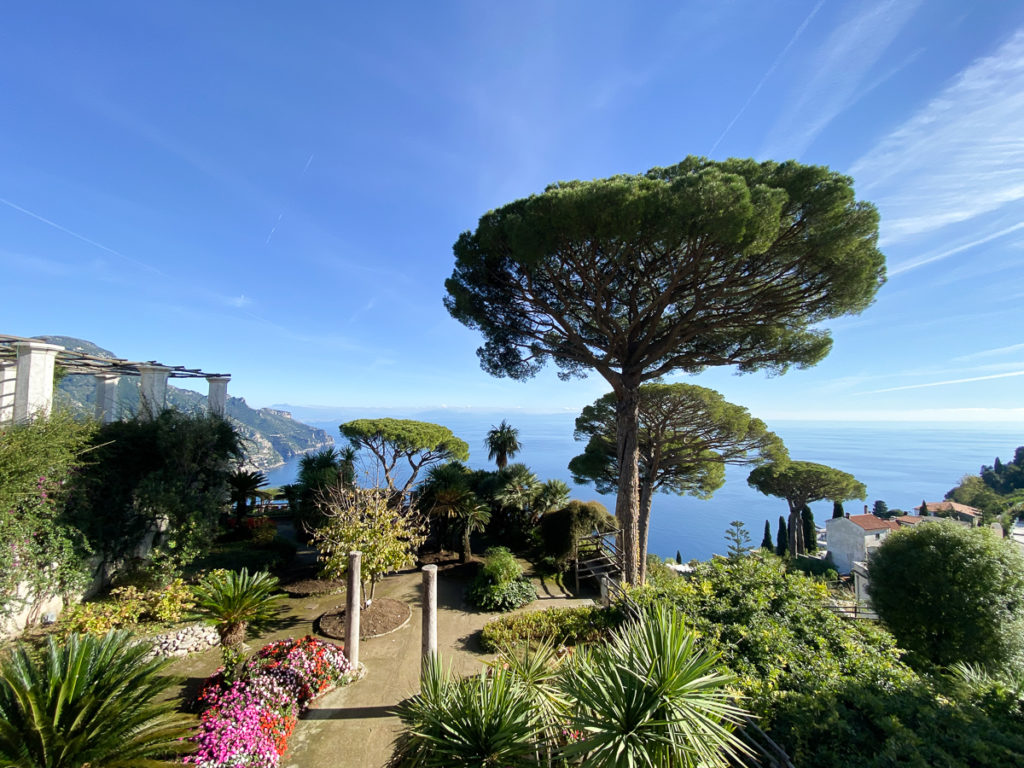 Exploring the villas is one of the best things to do in Amalfi Coast