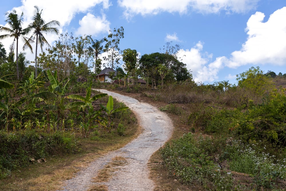 Dirt road up a hill in Nusa Penida