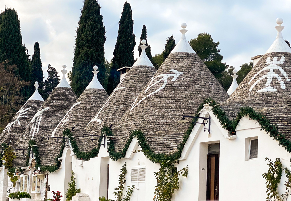 Beautiful trulli houses in Alberobello - a must-add in your Puglia itinerary