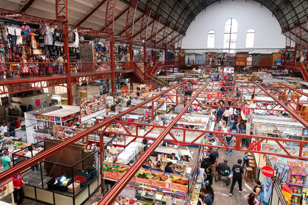 A busy scene inside of the traditional market in Guanajuato.