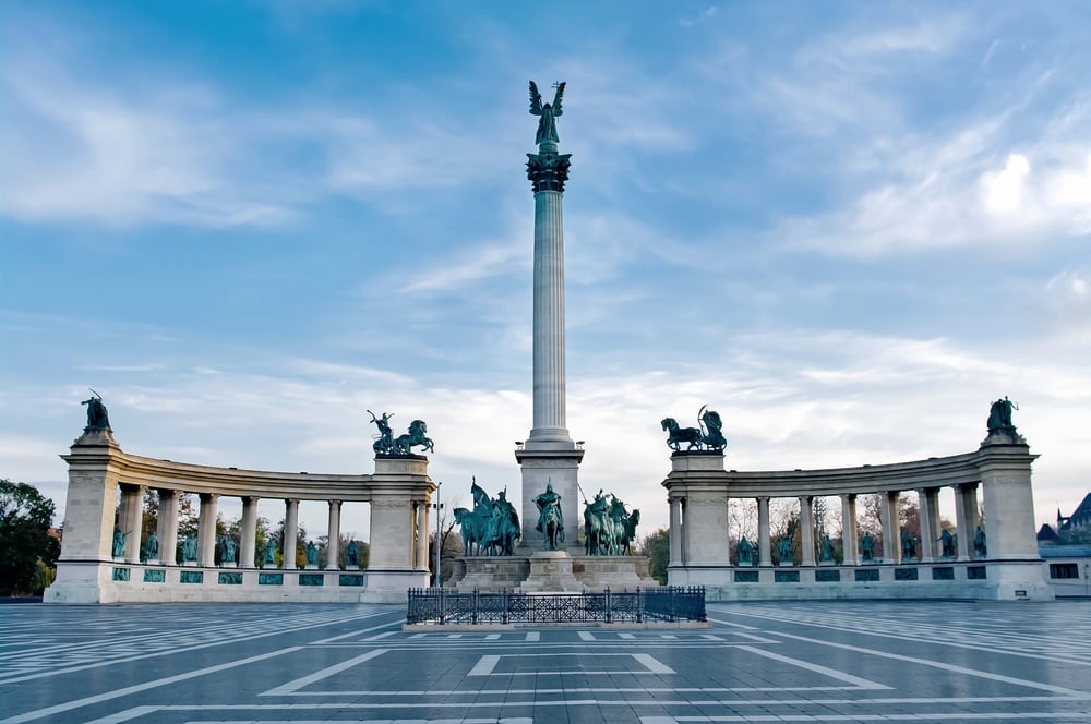 Statues at the Heroes' Square, a must-see during your 3 days in Budapest