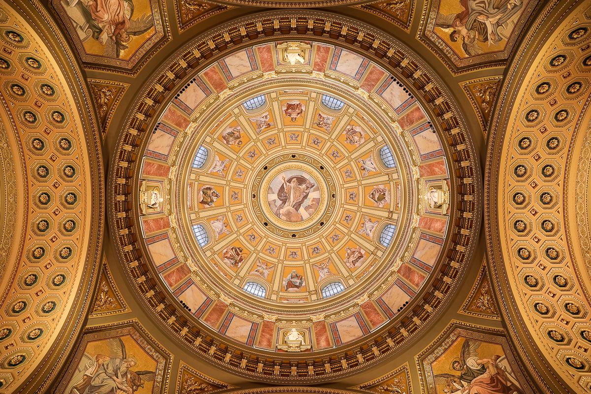 Intricate golden ceiling of St. Stephen's Basilica in Budapest