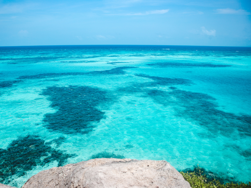 Blue Caribbean waters surrounding the Crab Cay