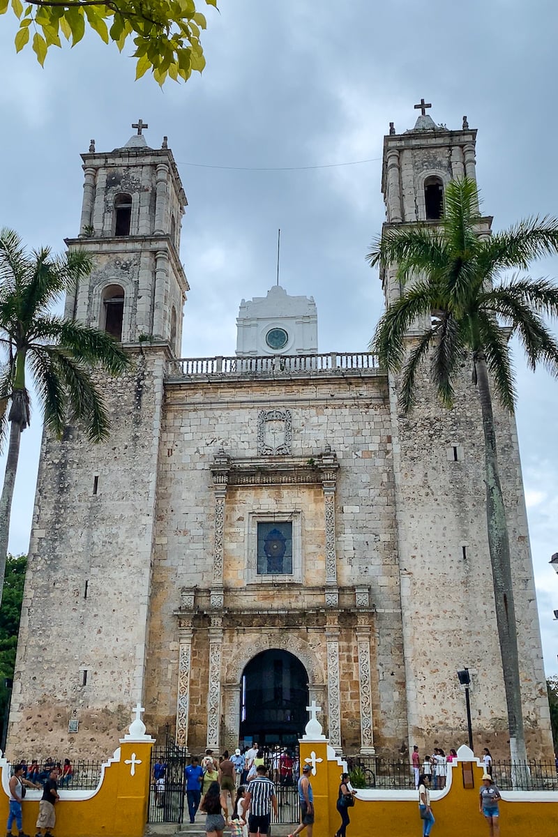 The church of San Servacio with crowds of people in front