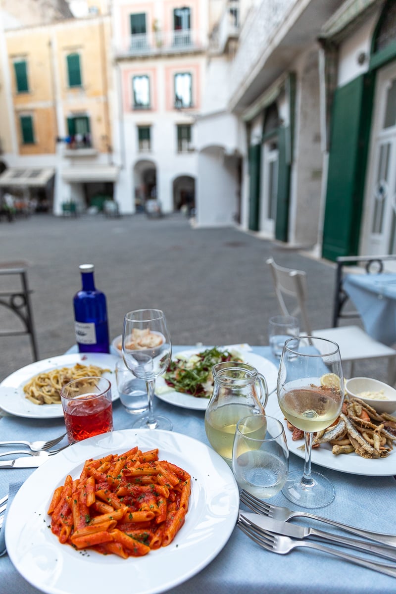 Fresh seafood and pasta - eating delicious food is a given in this Amalfi Coast itinerary!