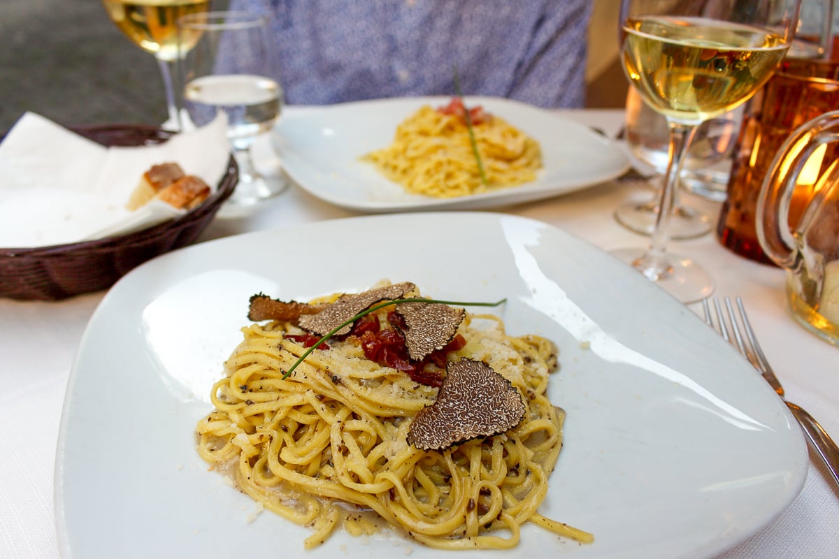 A delicious plate of carbonara with truffles in Rome