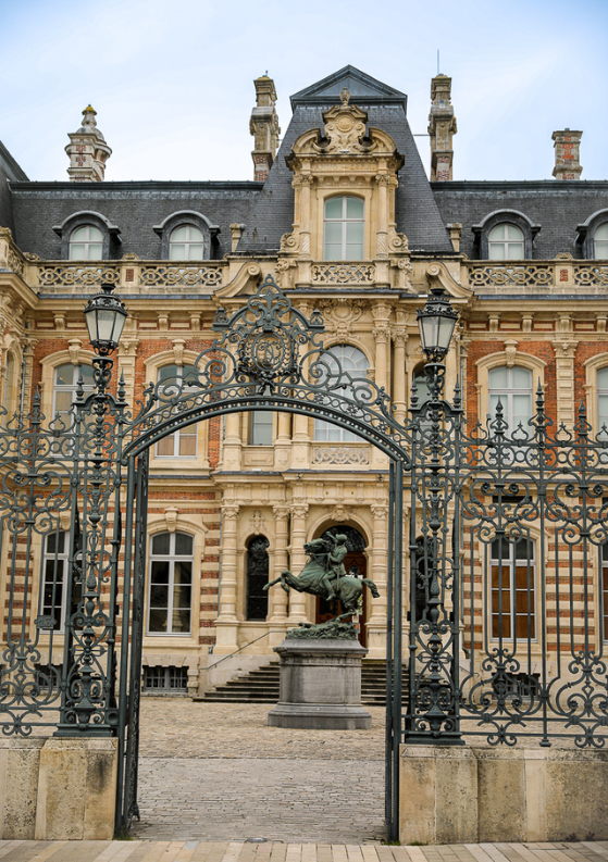 Day Trip to Champagne from Paris: How-To Guide & Best Tours